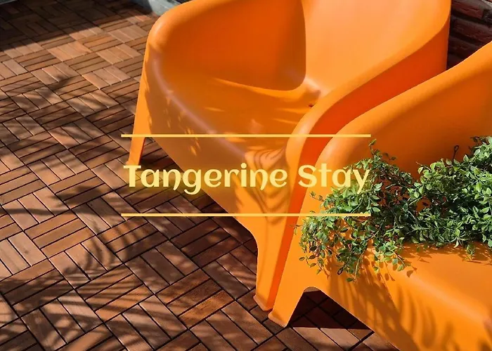 Hongik Hot Place - Hongdae Yeonnam - Yeontrural Park 2 Min - Cozy Space Emotional - Dining Table For 8 People