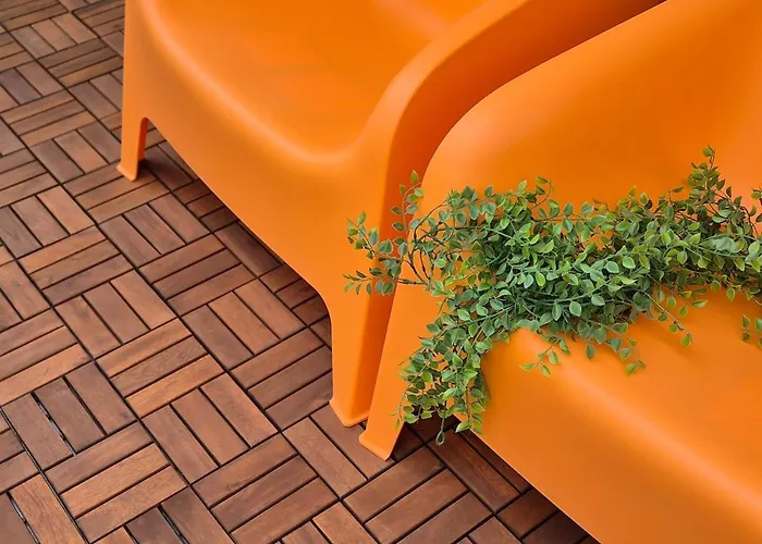 Hongik Hot Place - Hongdae Yeonnam - Yeontrural Park 2 Min - Cozy Space Emotional - Dining Table For 8 People Gasthof Seoul