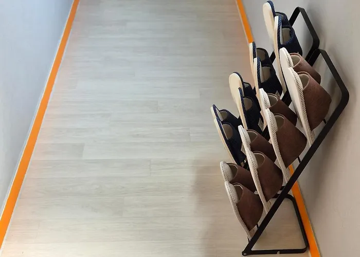 Hongik Hot Place - Hongdae Yeonnam - Yeontrural Park 2 Min - Cozy Space Emotional - Dining Table For 8 People * Seoul